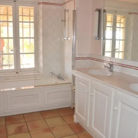 Calamba By The Pearls Collection * Saint-Tropez